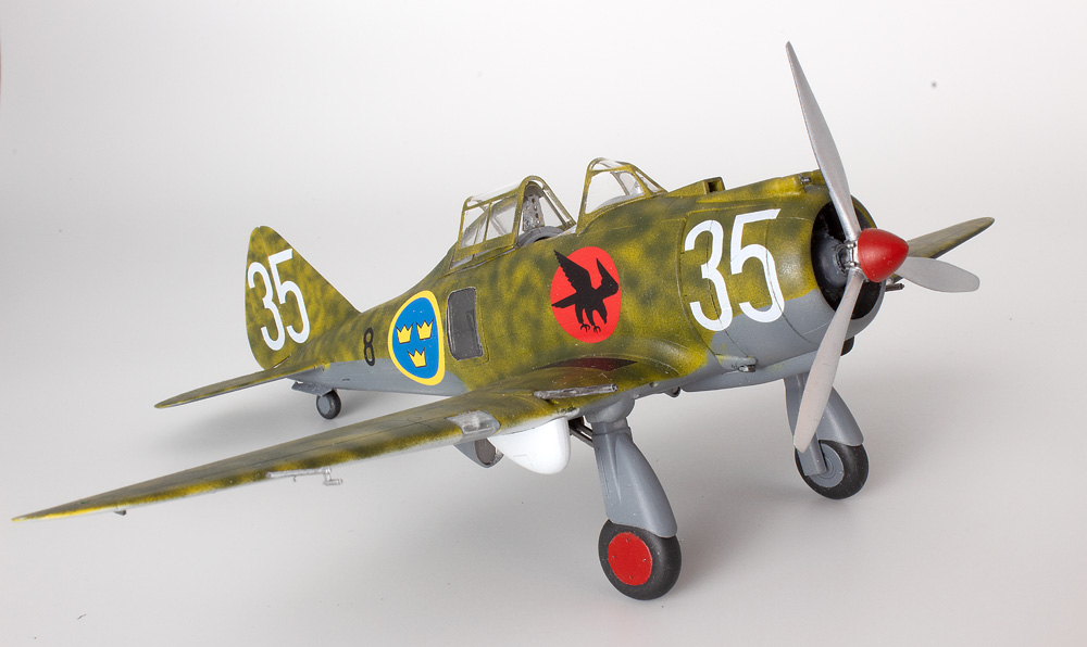 Dora Wings 1/48 scale Seversky J9 (P-35A) fighter reviewed!