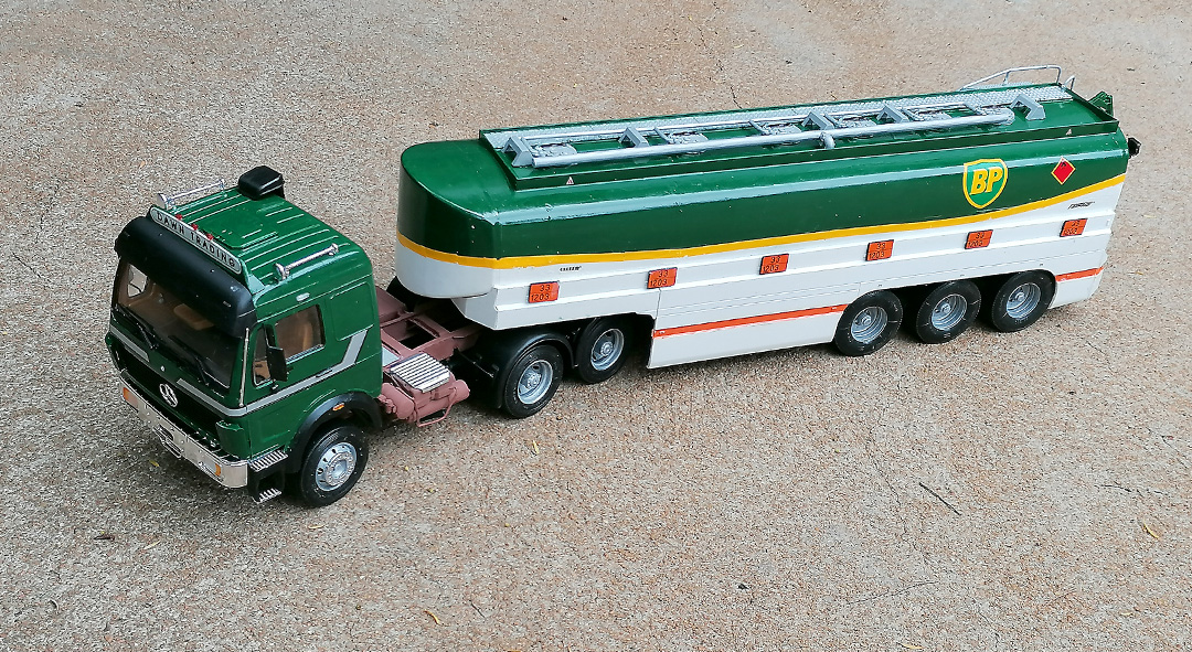 07MercedesBenz2238IT757trailer