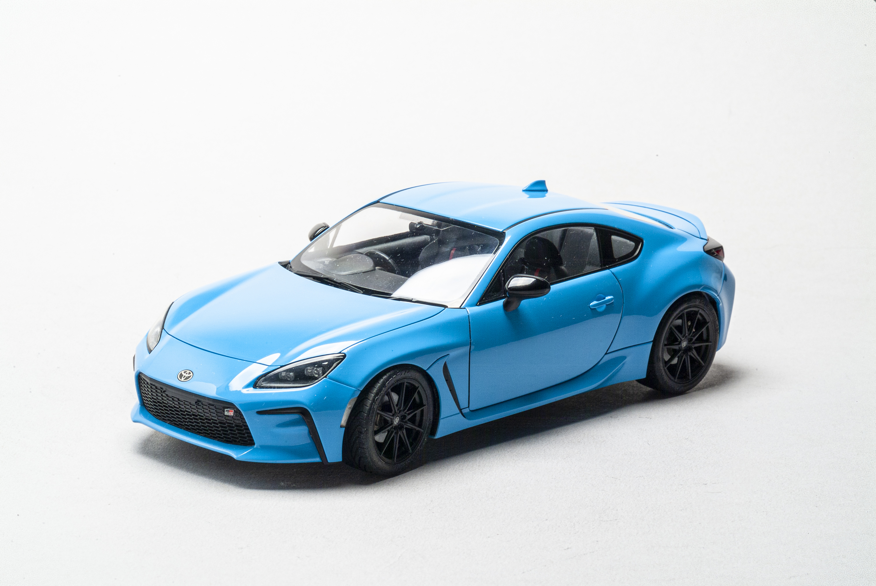 Tamiya 1/24 scale Toyota GR 86 plastic model kit review