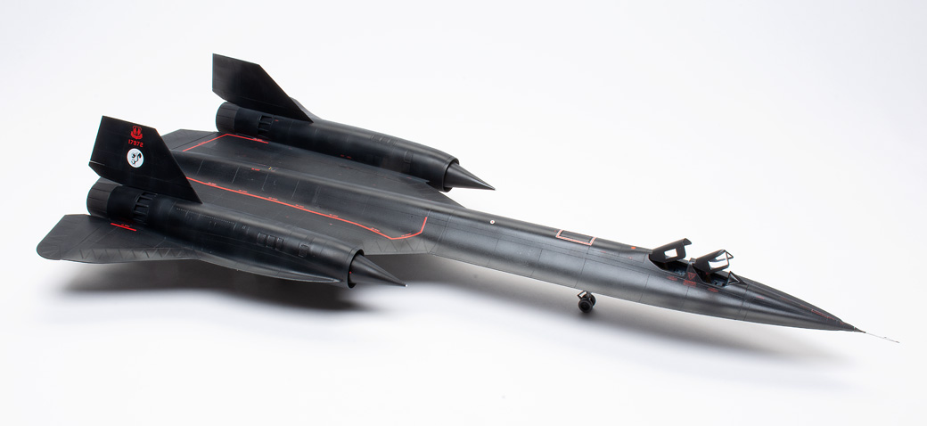 Revell 1/48 scale SR-71 Blackbird plastic model kit review
