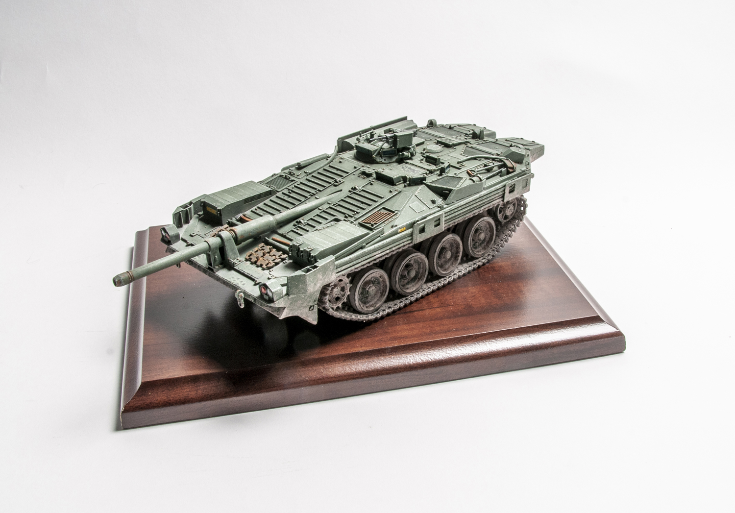 FSDHC0422_27