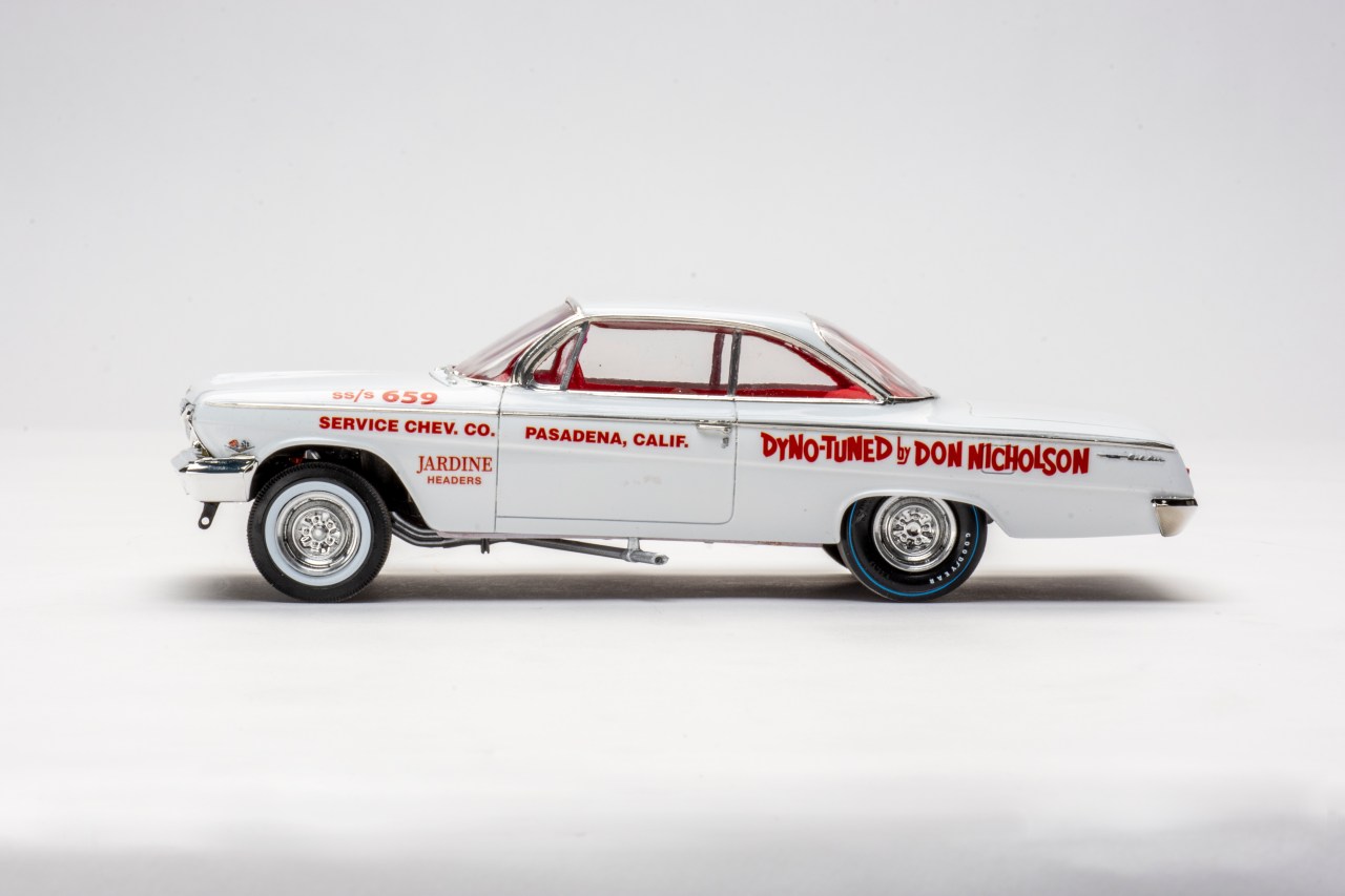 AMT 1/25 scale Don Nicholson 1962 Chevrolet Bel Air Super Stock plastic model kit review