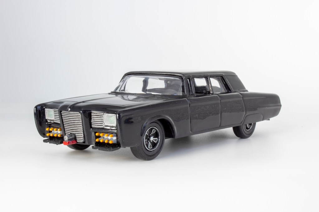 Polar Lights 1/32 scale The Green Hornet Black Beauty plastic model kit review