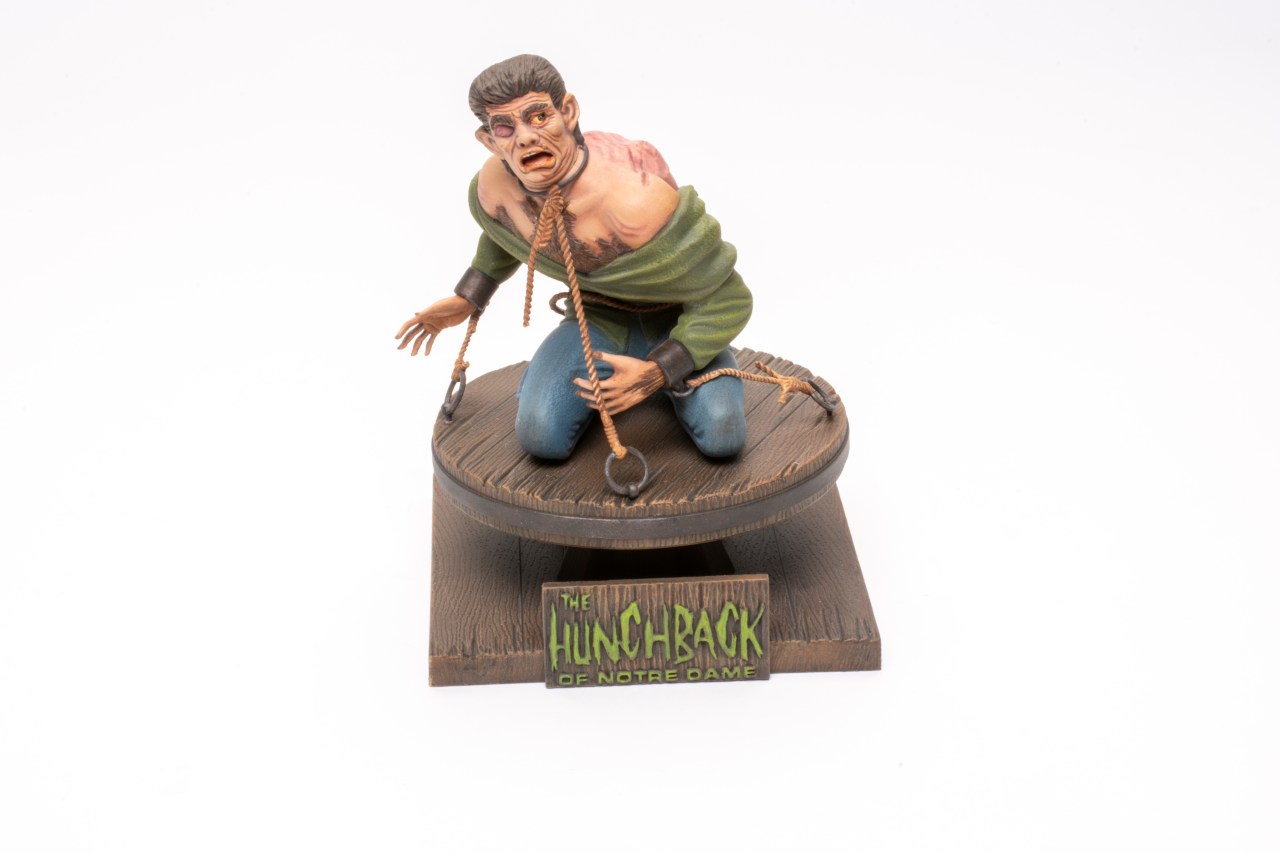 Doll & Hobby 1/8 scale The Hunchback of Notre Dame plastic model kit review