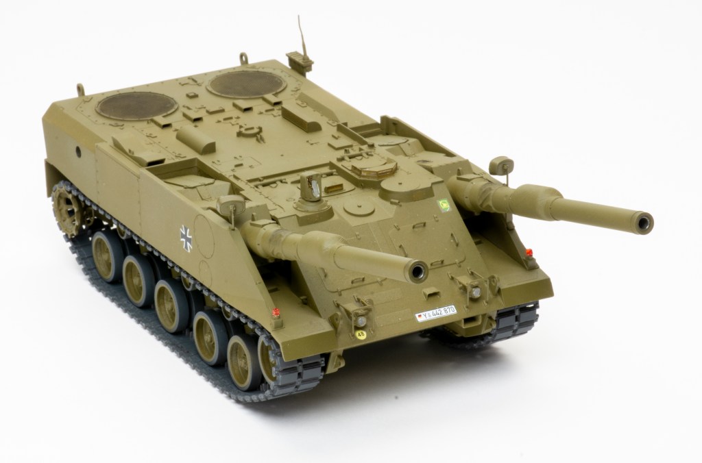 Takom 1/35 scale VT 1-2 plastic model kit review