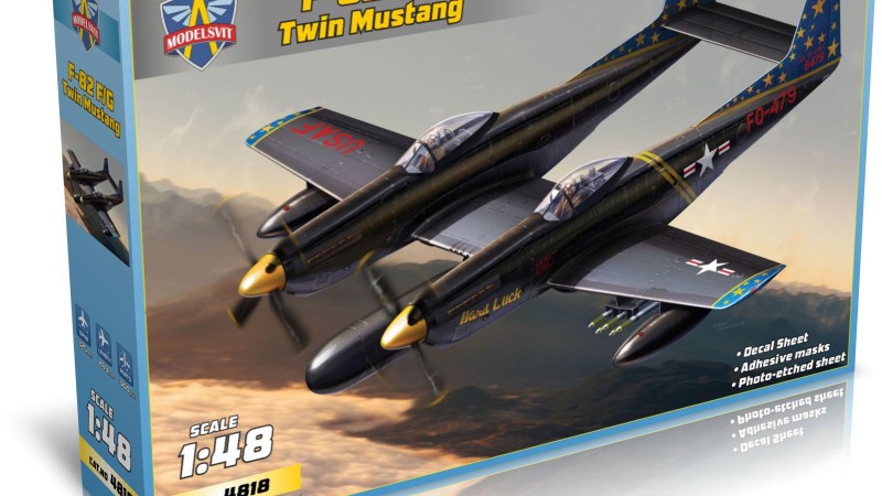 FSMWB1122_Modelsvit_F82_box