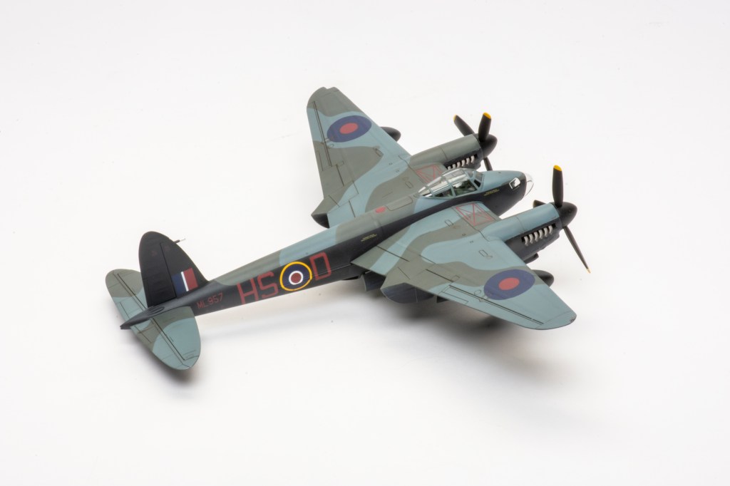 Airfix 1/72 scale de Havilland Mosquito B.XVI plastic model kit review