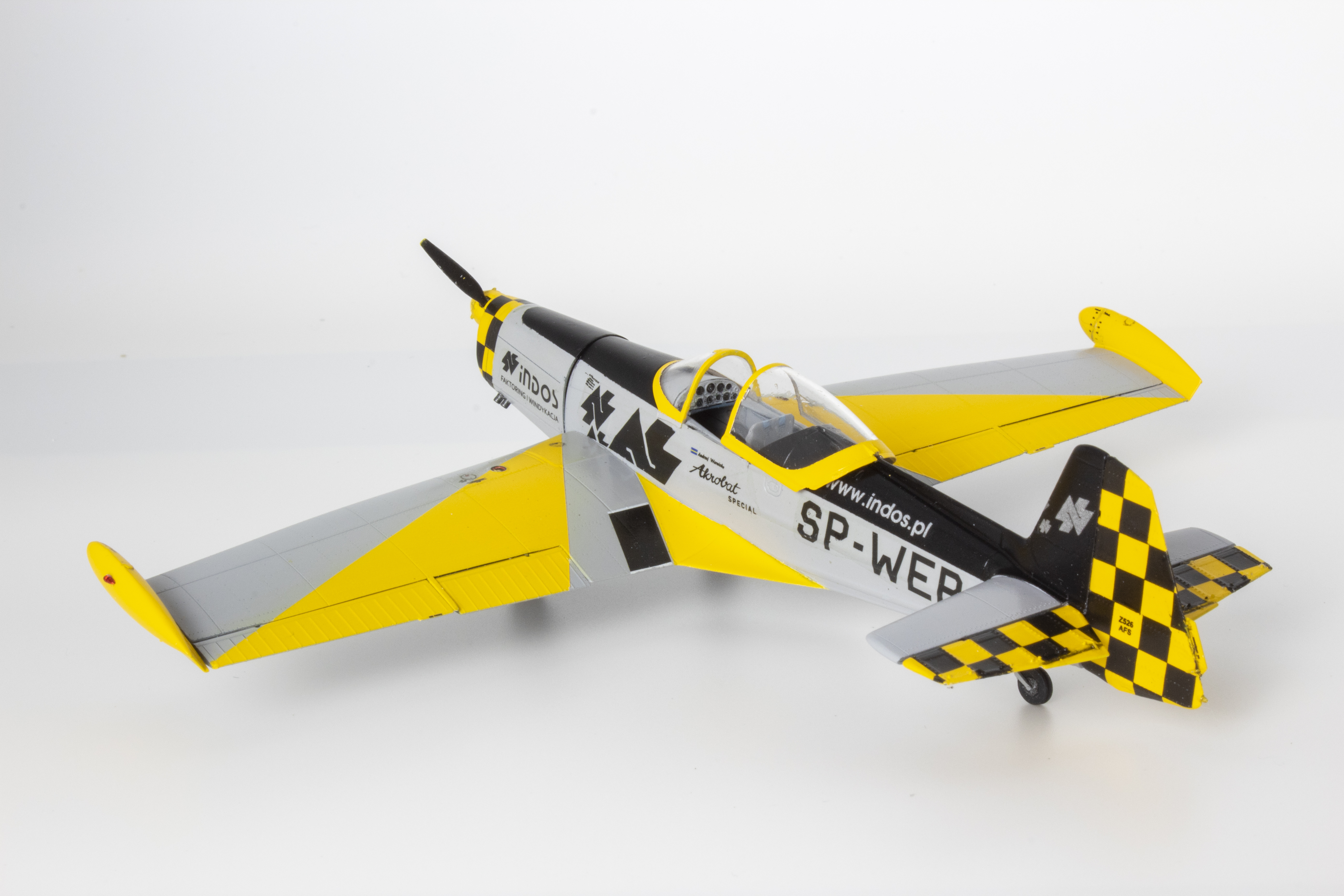 FSDWBC1122_03