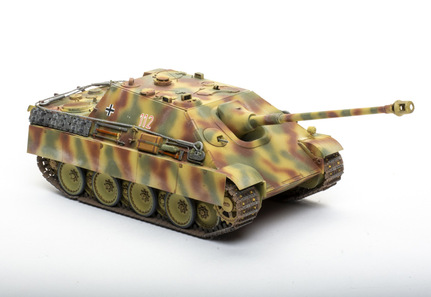 Academy 1/35 scale SdKfz 173 Jagdpanther Ausf G1 plastic model kit review