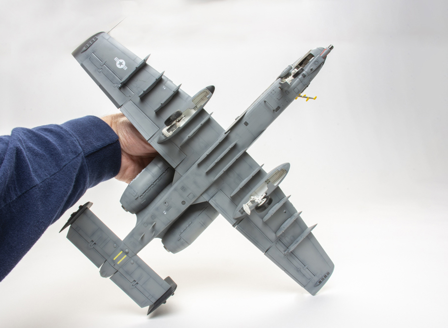 HobbyBoss 1/48 scale A-10C Thunderbolt II plastic model kit review