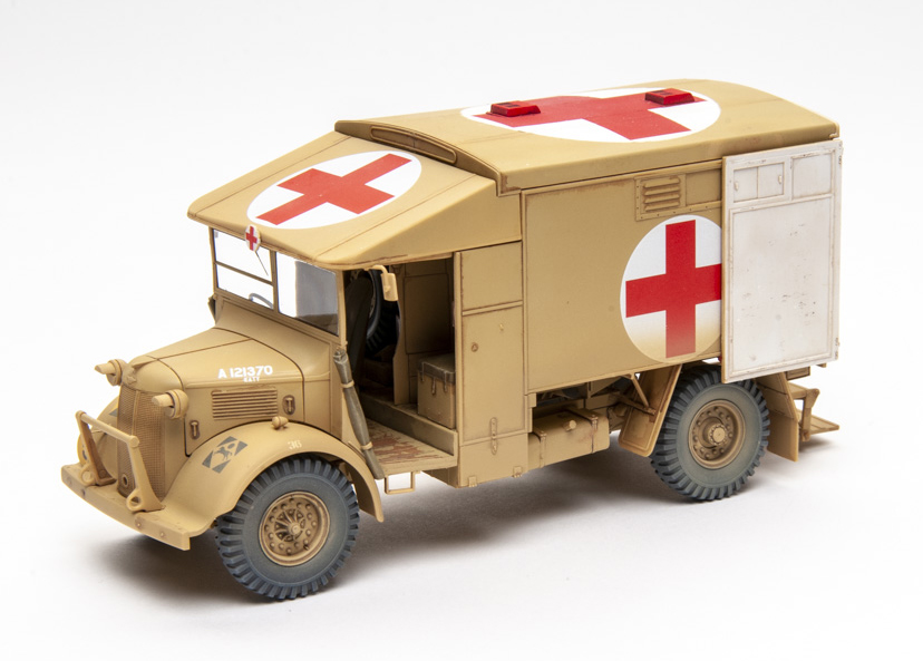 Airfix 1/35 scale Austin K2/Y ambulance plastic model kit review