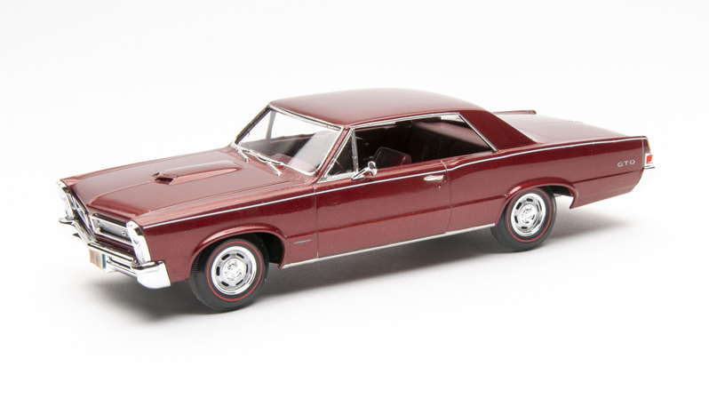 AMT 1/25 scale 1965 Pontiac GTO Hardtop 'Craftsman Plus' plastic