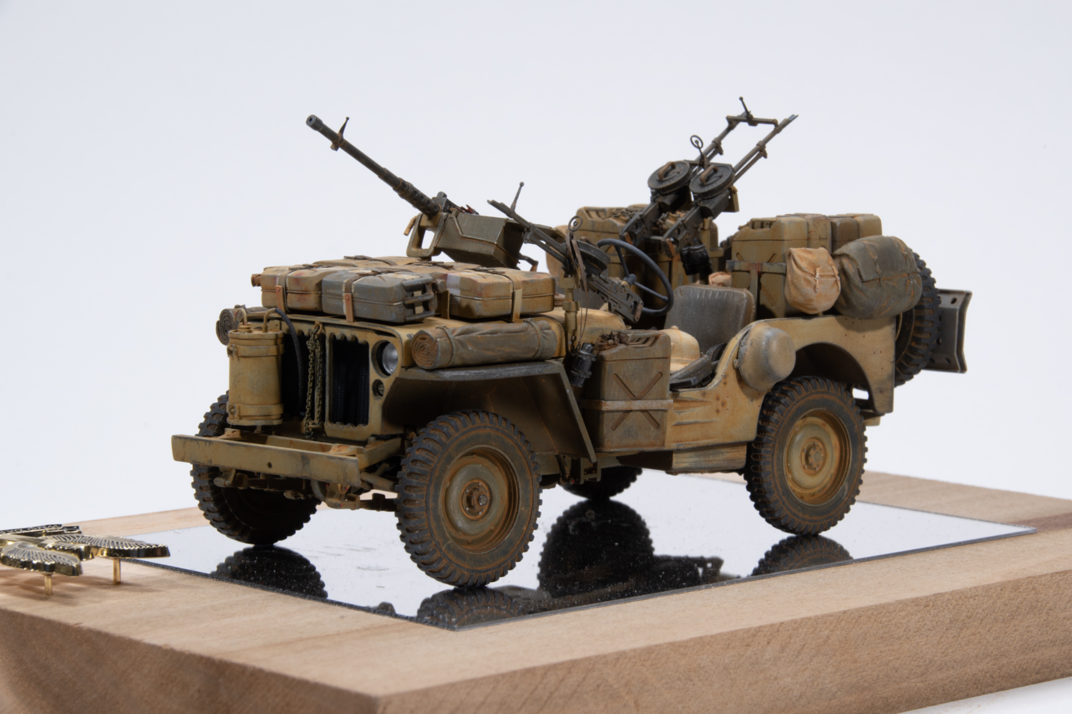 FSDAM0523_14