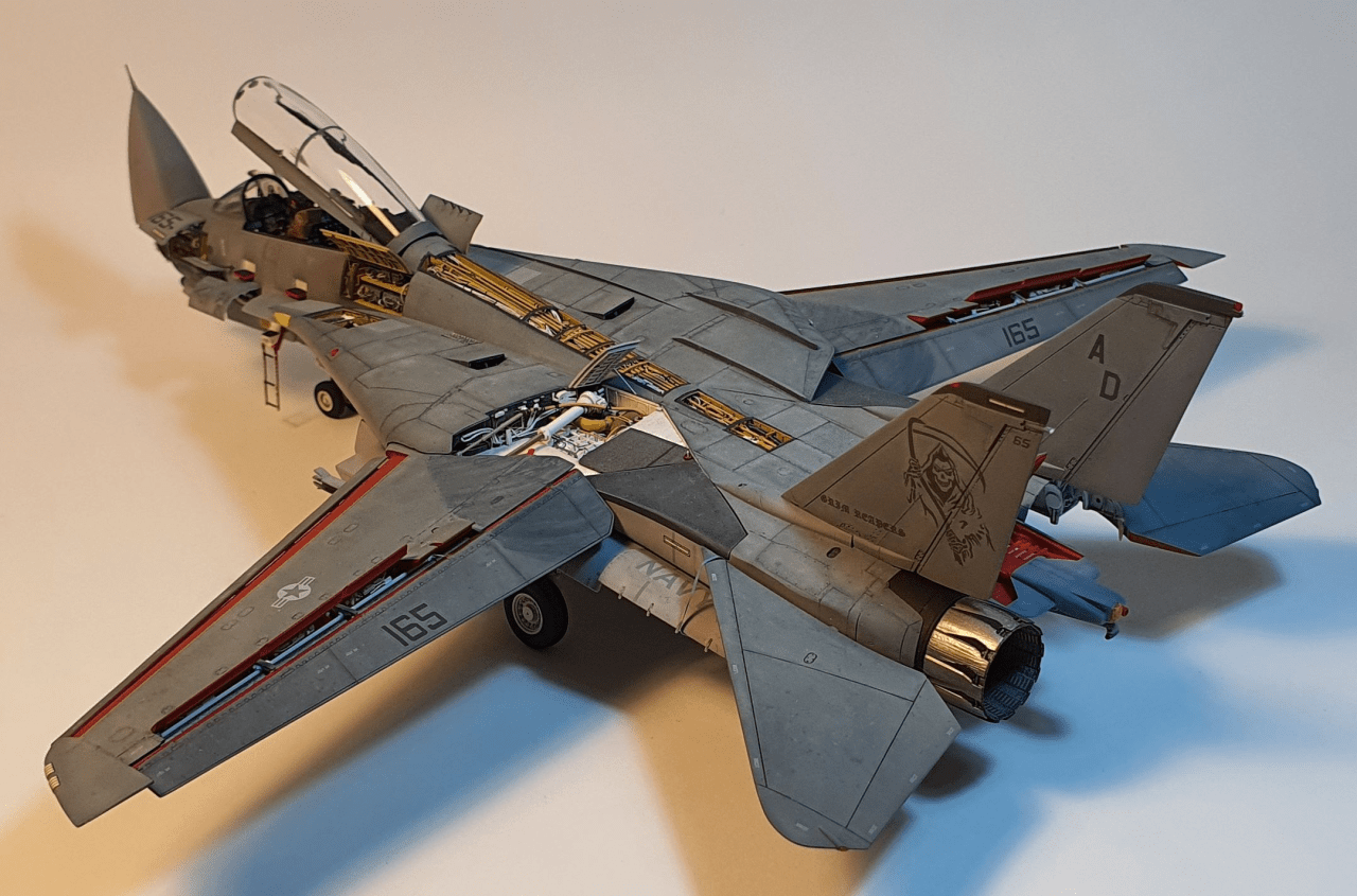 Build a Model Month online model contest photo gallery