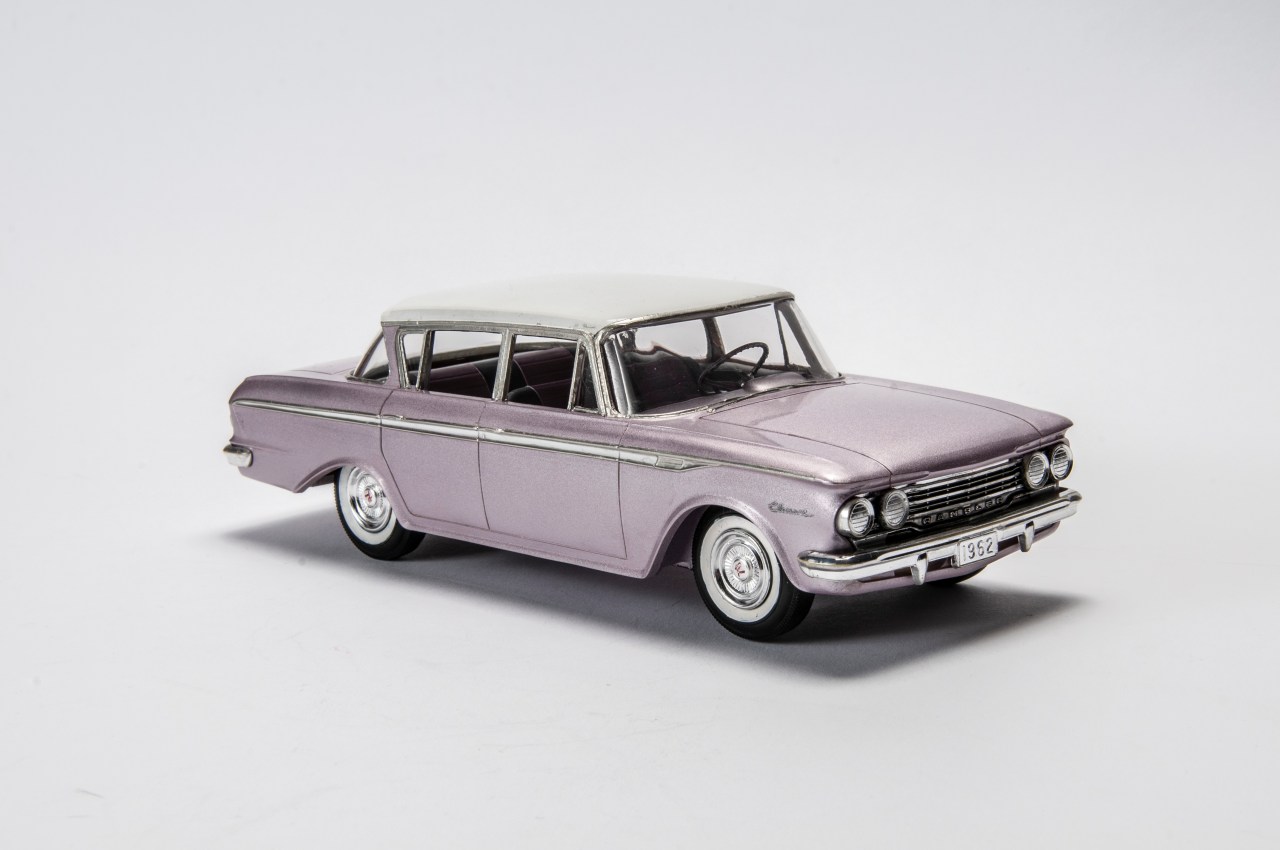 NNL Milwaukee 30 scale model car show photo gallery