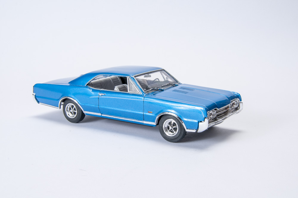 AMT 1/25 scale 1967 Oldsmobile Cutlass 442 plastic model review