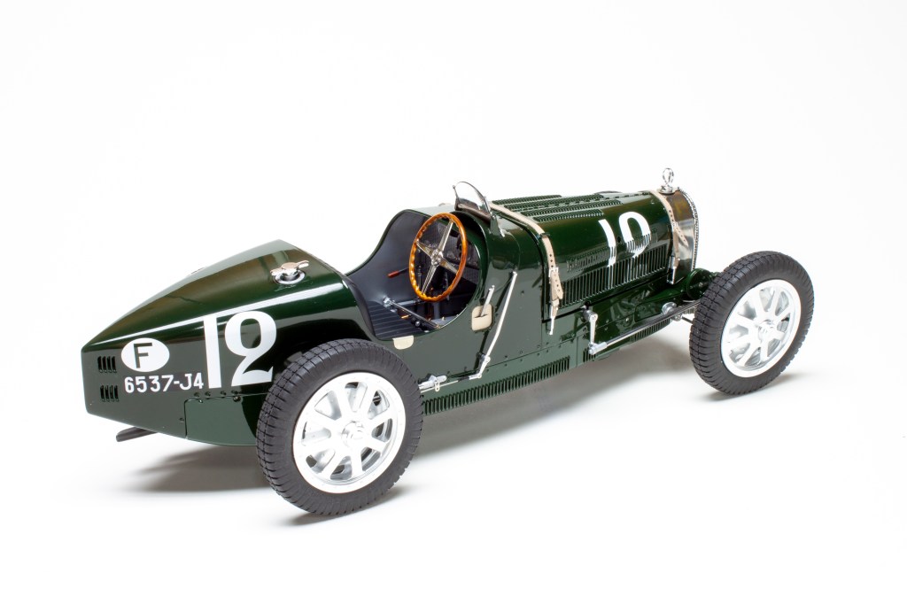 Italeri 1/12 scale Bugatti Type 35B plastic model kit review