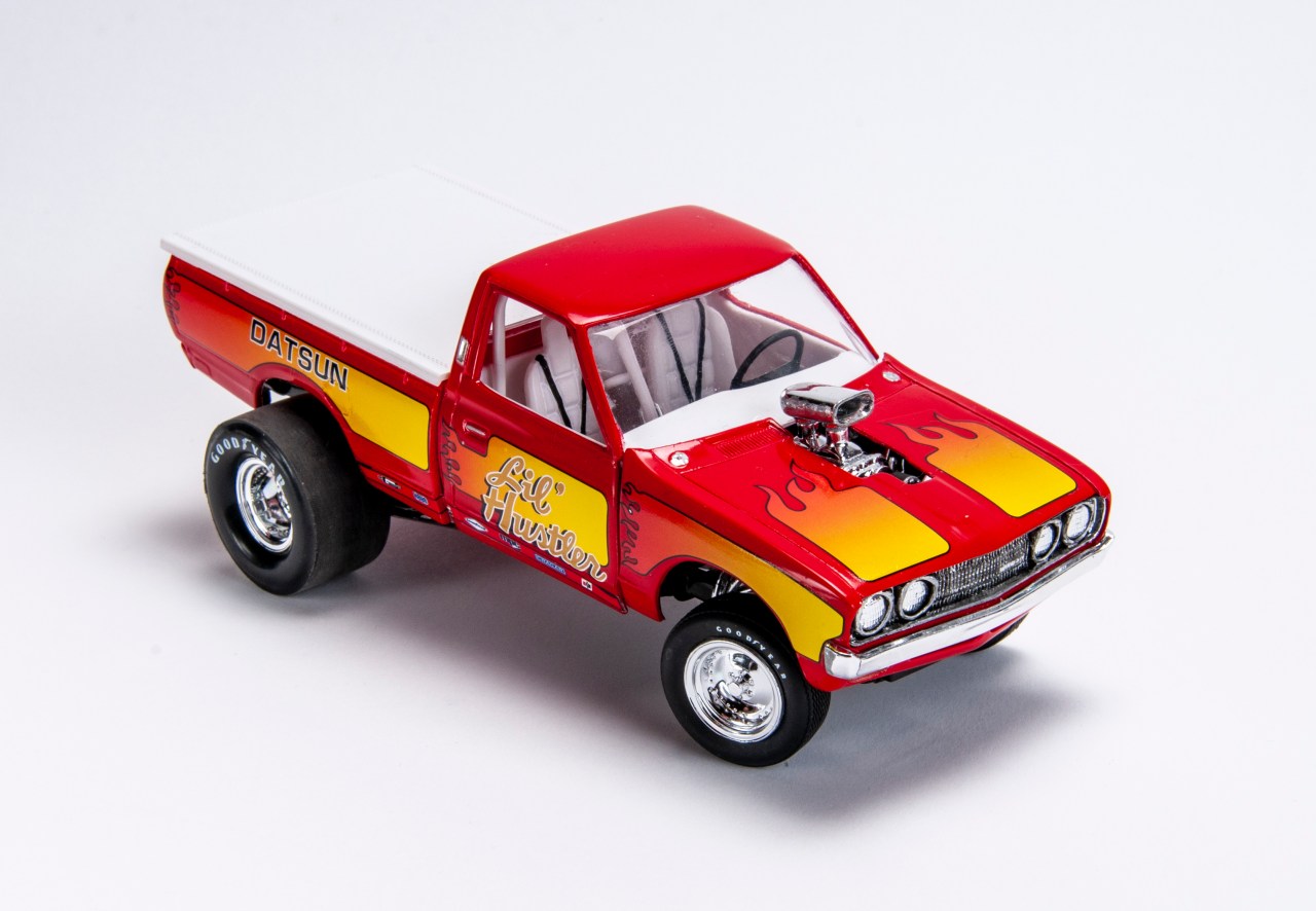 MPC 1/25 scale 1975 Datsun ‘Li’l Hustler’ pickup plastic model kit review