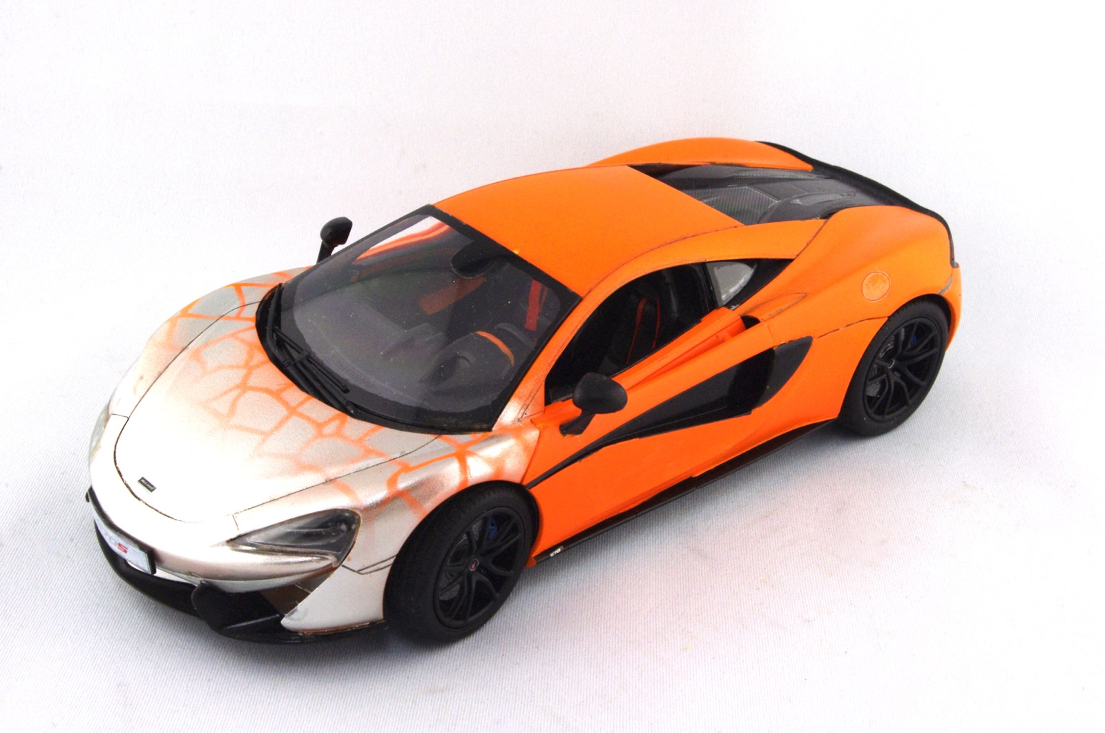 FSDEX0823_04