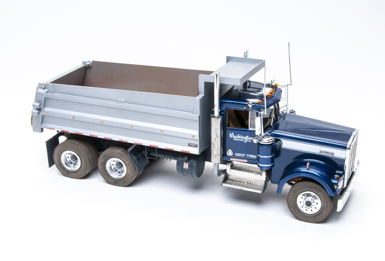 KENWORTH W900 プラスチックモデルキット 1/25 Revell 1/25 scale Kenworth W-900 dump truck plastic model kit