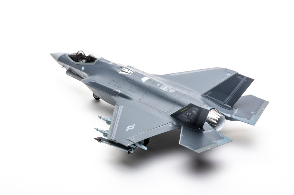 Tamiya 1/72 scale Lockheed Martin F-35A Lightning II plastic model kit review