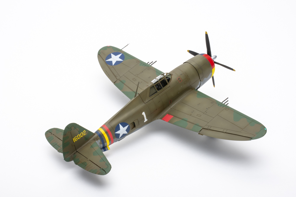 Dora Wings 1/48 scale Republic P-47B Thunderbolt plastic model kit review