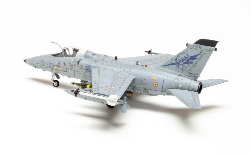 Italeri 1/72 scale AMX Ghibli plastic model kit review