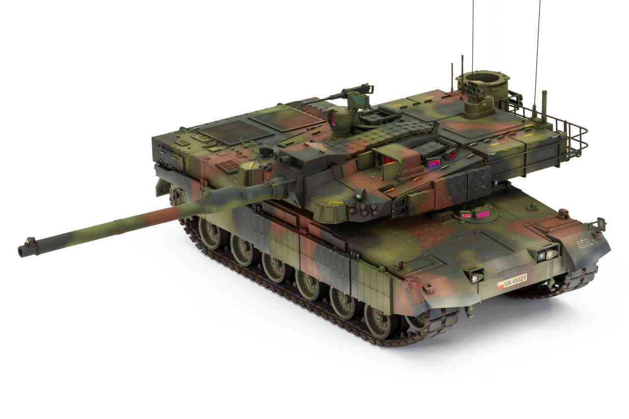 Academy 1/35 scale Polish Land Forces K2GF plastic model kit review