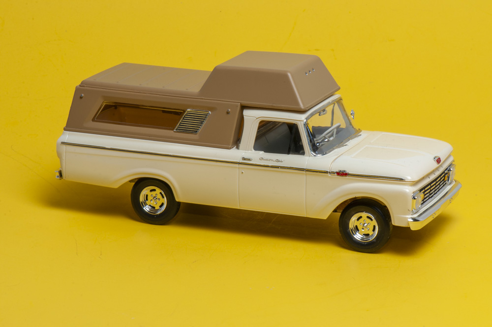 AMT 1/25 scale F-100 Camper Pickup plastic model kit review