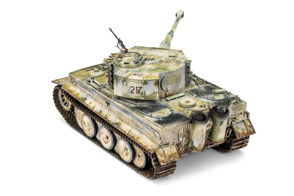 Takom 1/35 scale Tiger I Mid-Production with Zimmerit Otto Carius SdKfz 181 PzKpfw VI Ausf E plastic model kit review