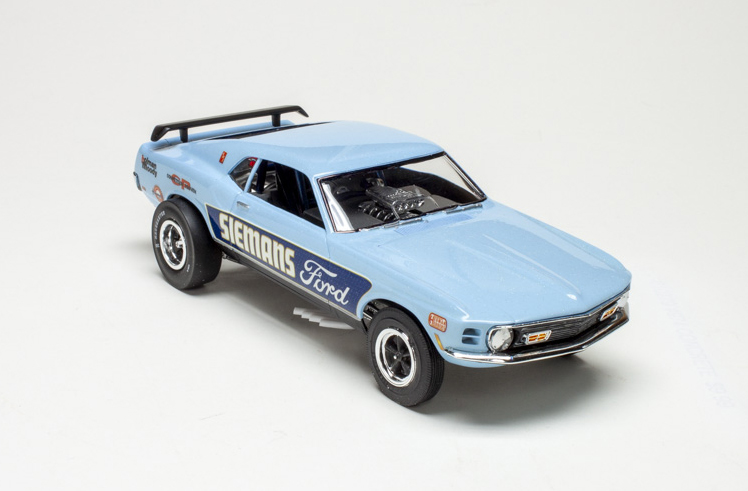 AMT 1/25 scale 1970 Ford Mustang Funny Car ‘Mach Won’ plastic model kit review