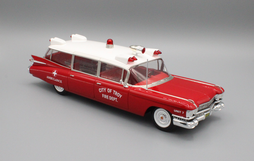 AMT 1/25 scale 1959 Cadillac ambulance plastic model kit review