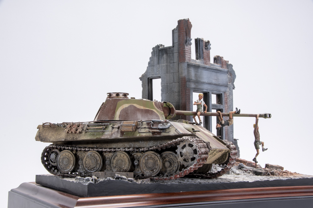 FSDAM0524_45