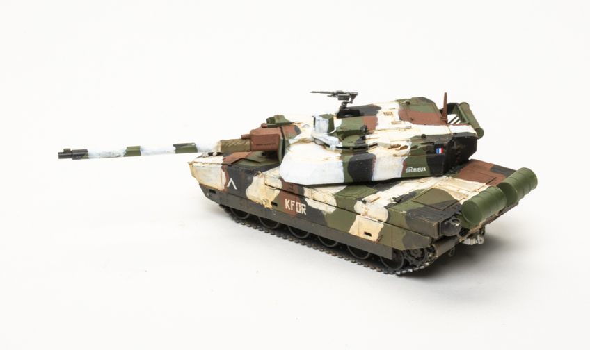 Academy 1/72 scale French Army Char Leclerc plastic model kit