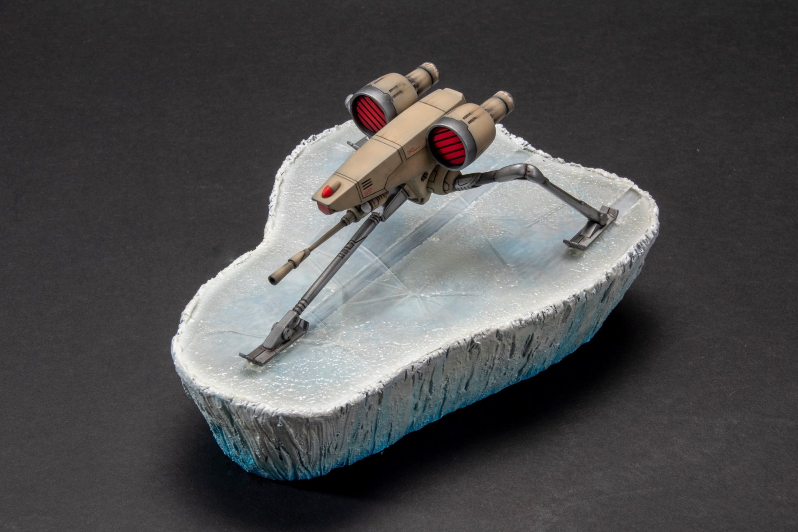 FSDWF0624_23