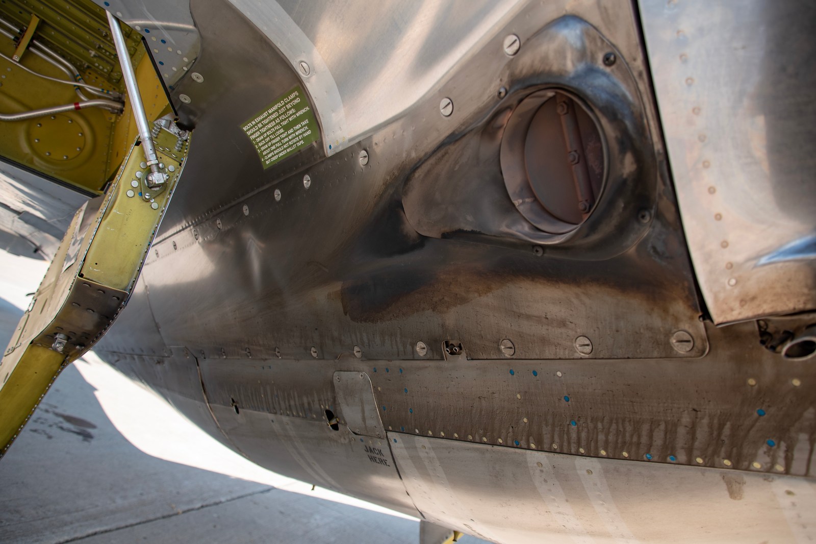 FSDWAA0824_21