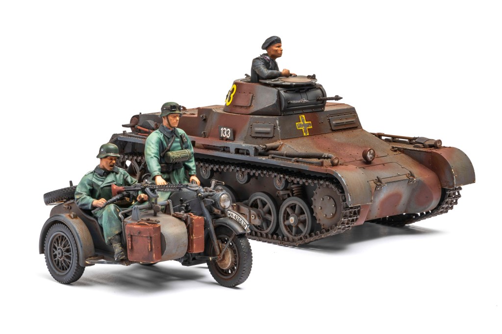 Academy 1/35 scale Panzer I Ausf B and Motorcycle plastic model kit review