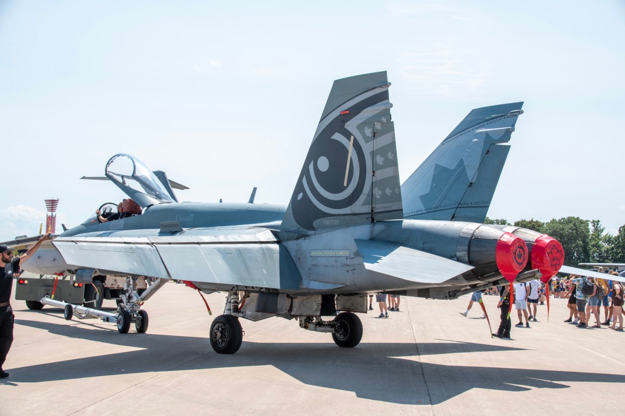 McDonnell Douglas CF-18 Hornet walkaround
