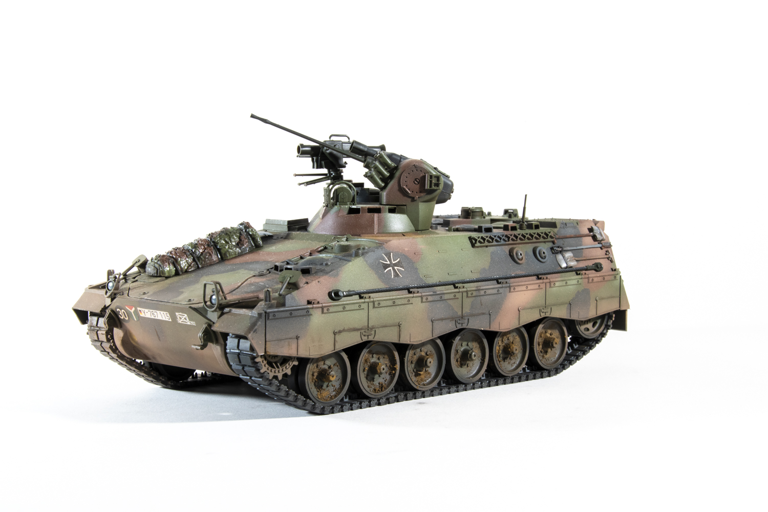 FSDBO1224_36