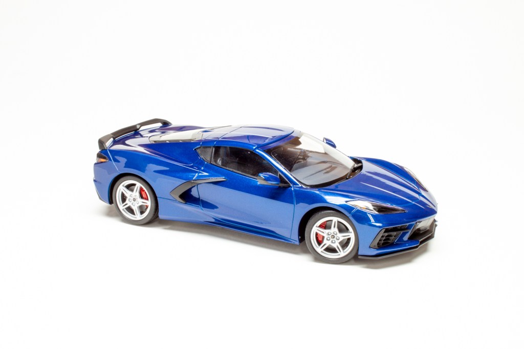 Revell 1/25 scale 2022 Corvette Stingray Z51 Coupe plastic model kit review