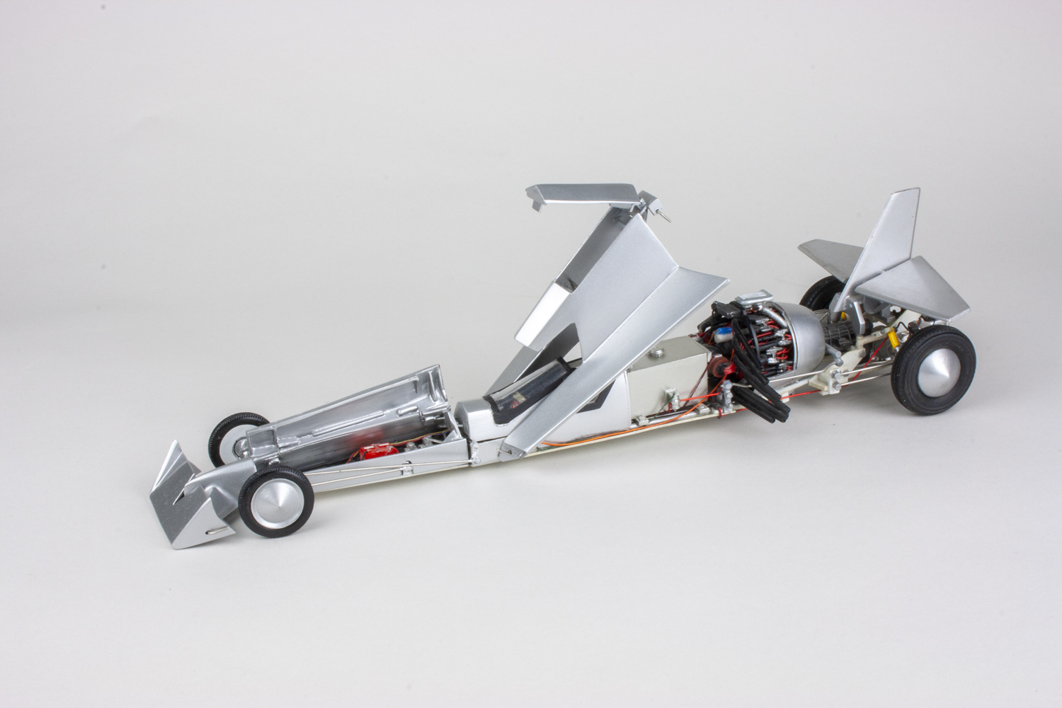 FSDDA0325_09b