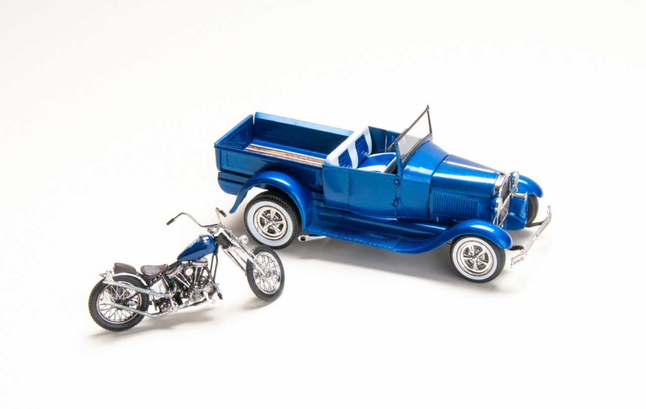 Revell 1/25 scale ‘29 Ford Model A Hot Rod Pickup with California Street Chopper plastic model kit review