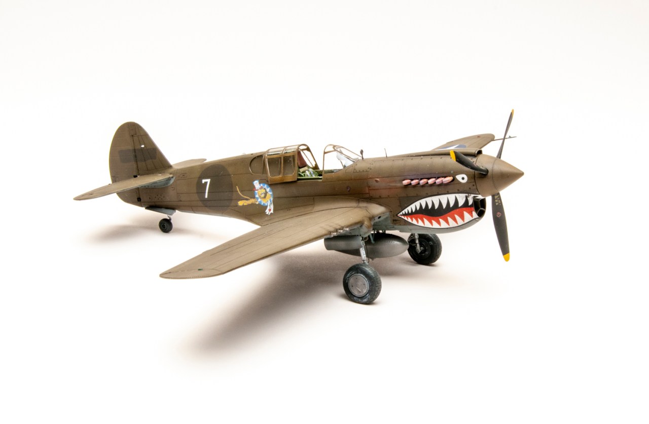 Eduard 1/48 scale Royal Class P-40E Warhawk Dual Combo limited edition plastic model kit review