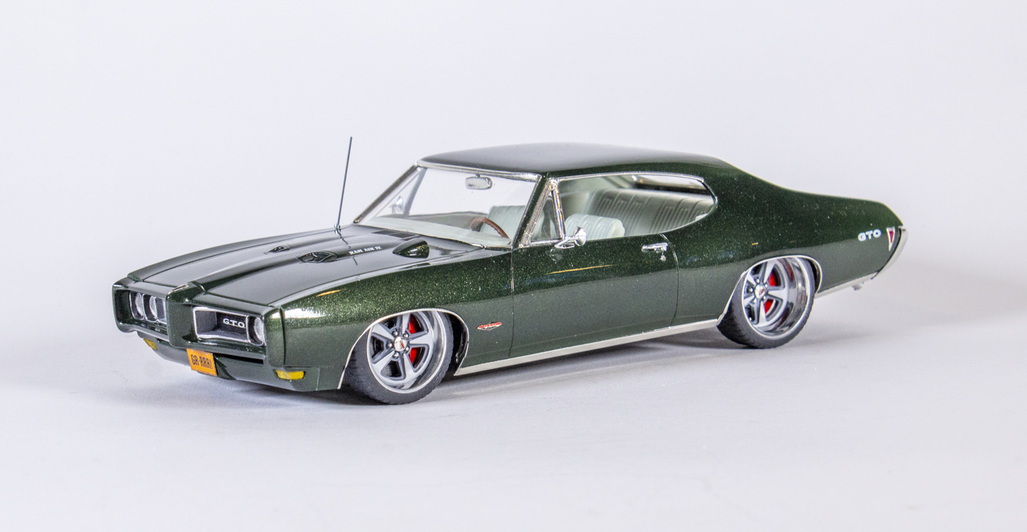 FSDHS0625_19