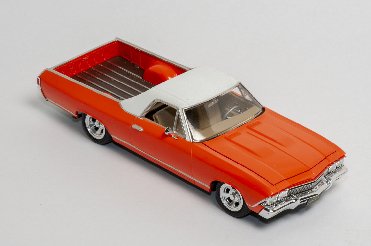 AMT 1/25 scale '68 Chevy El Camino Street Machine plastic model