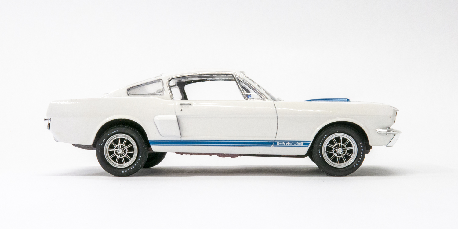 AMT 1/25 scale 1966 Shelby GT-350 Mustang plastic model kit review