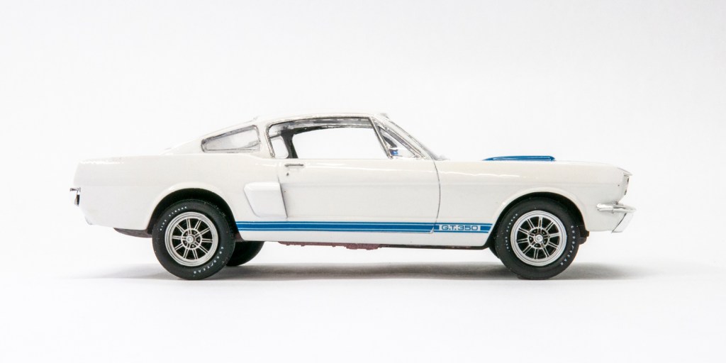 AMT 1/25 scale 1966 Shelby GT-350 Mustang plastic model kit review