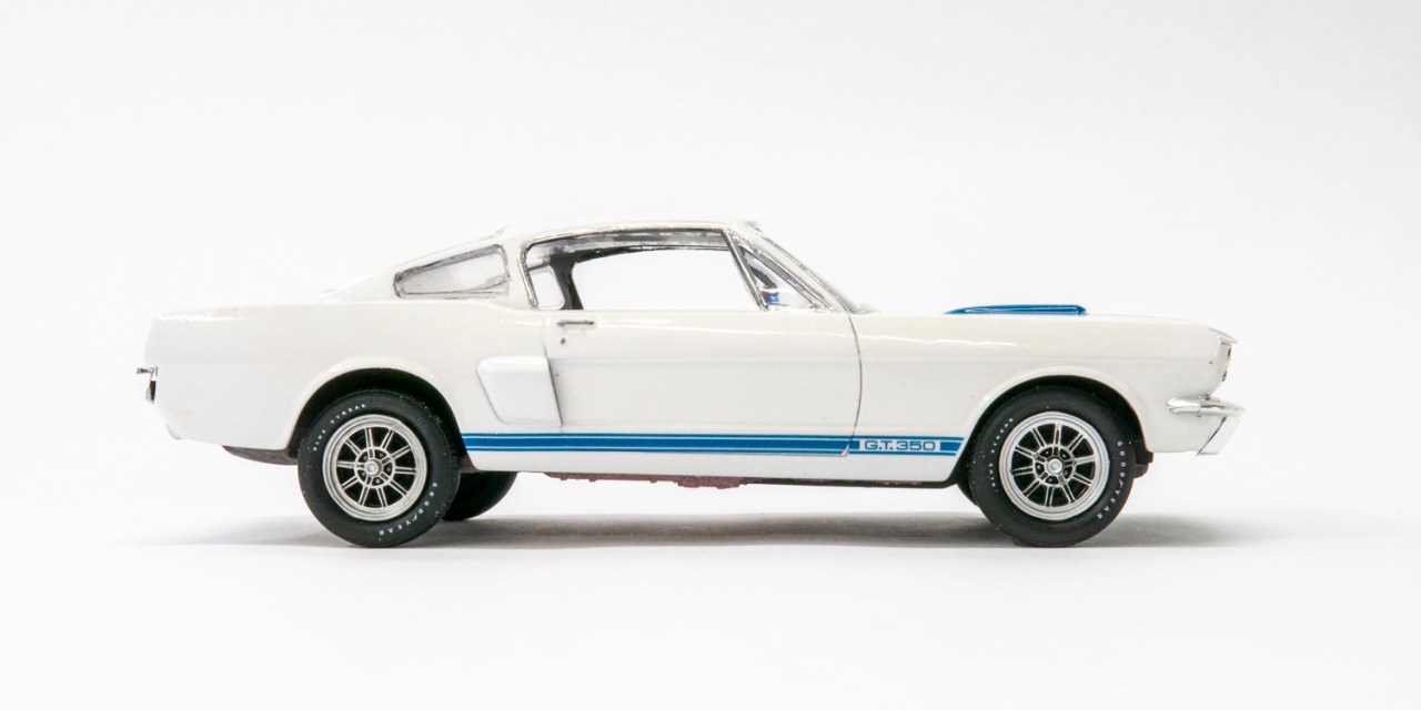 AMT 1/25 scale 1966 Shelby GT-350 Mustang plastic model kit review