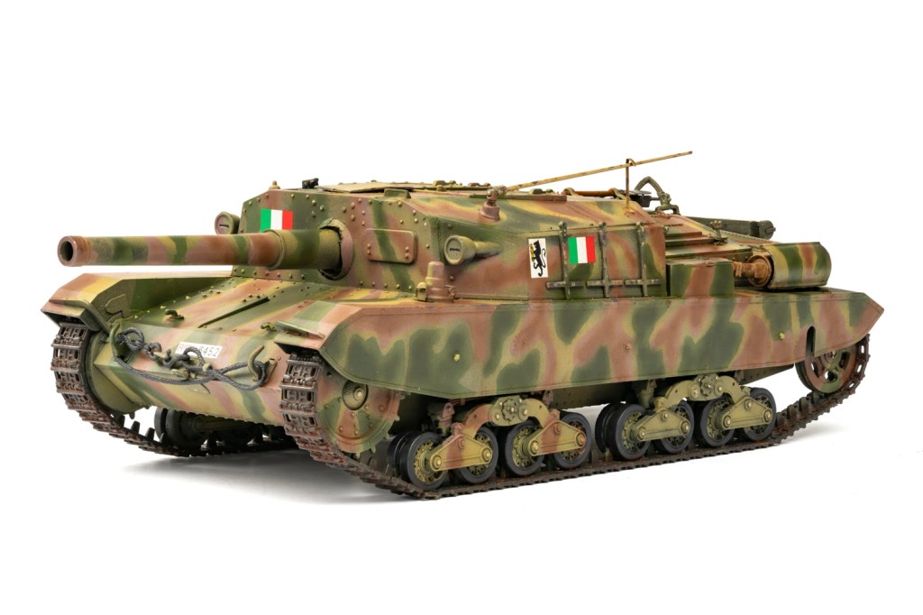 Italeri 1/35 scale Semovente M43 da 105/25 Bassotto plastic model kit review