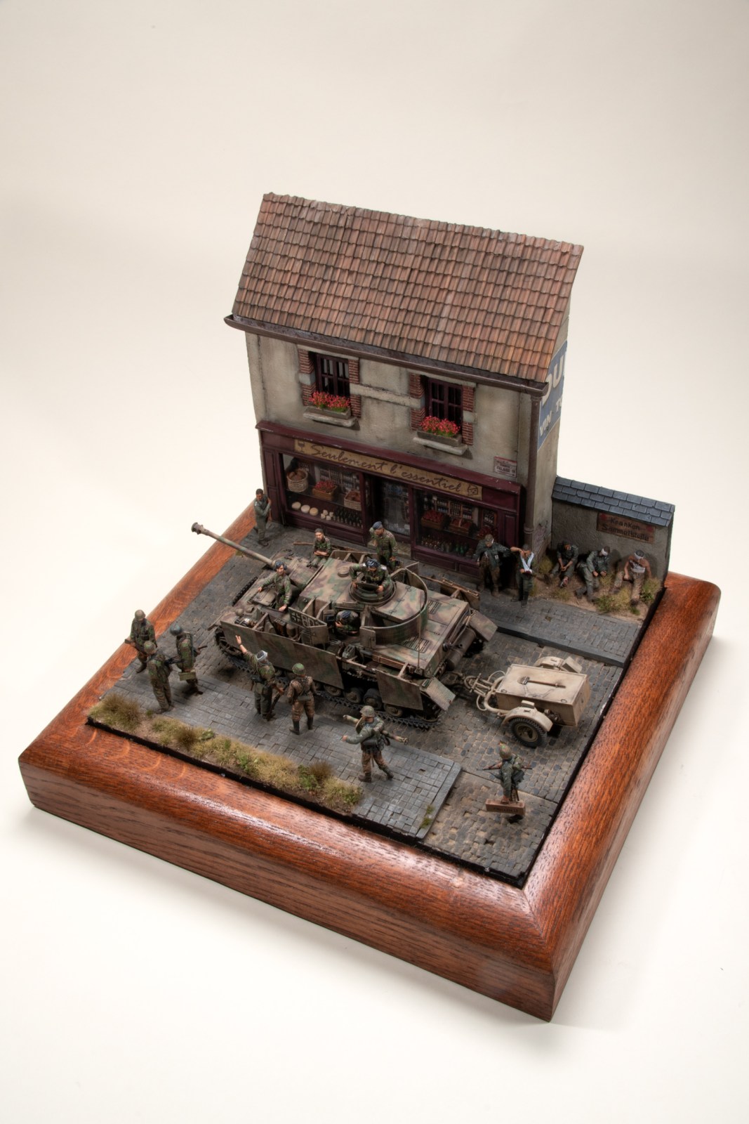 FSDAMPS0526_22